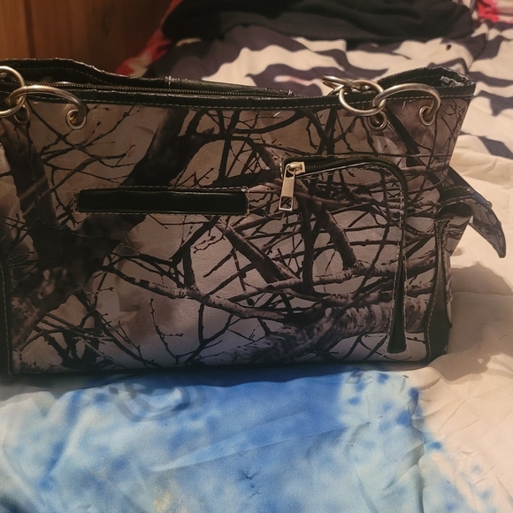 Purse - Picture 3 of 3